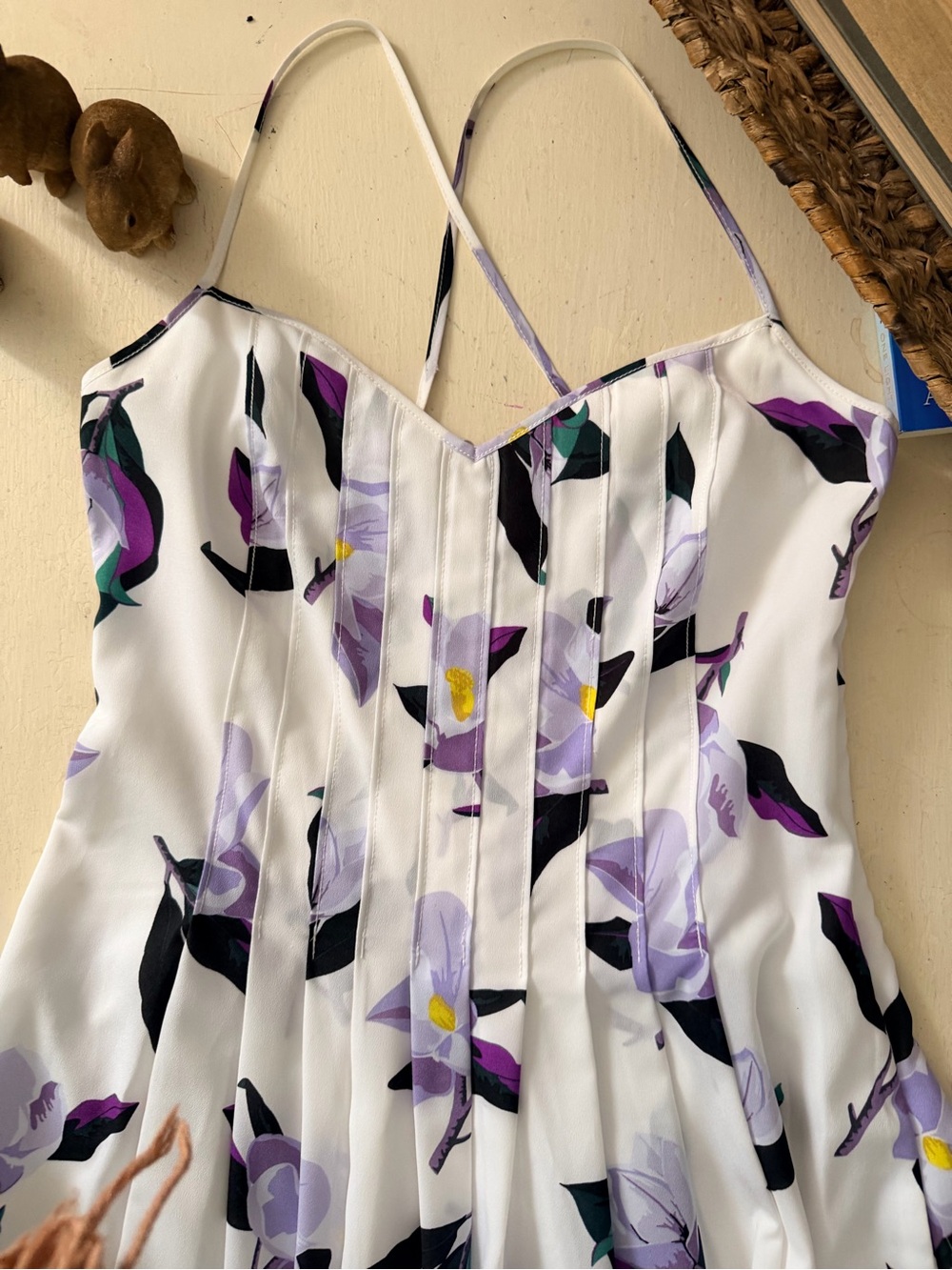 Banana republic White Floral Sundress with Purple Blossom Print sz 4p - Picture 2 of 4
